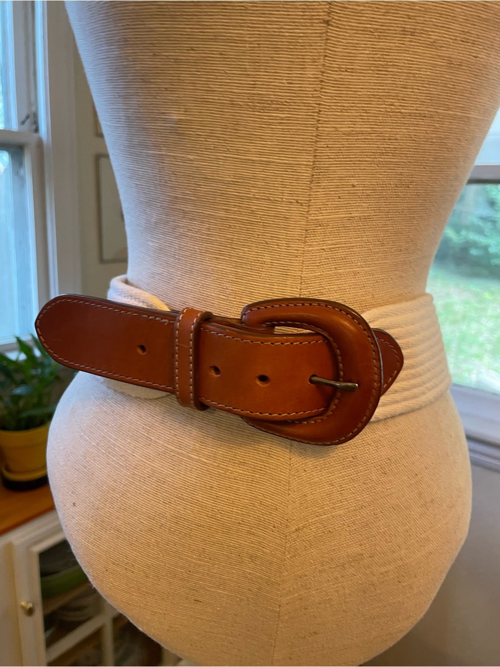 Lands' End Chestnut Brown Leather Belt with Curved Buckle